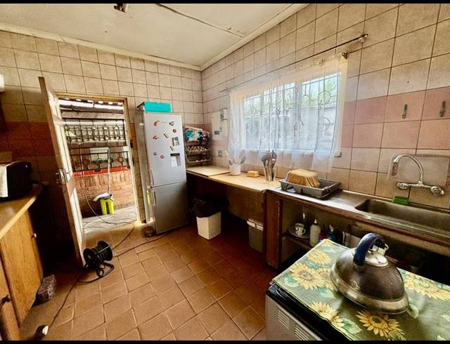 3 BEDROOM HOUSE FOR SALE IN VANDERBIJLPARK CW 2